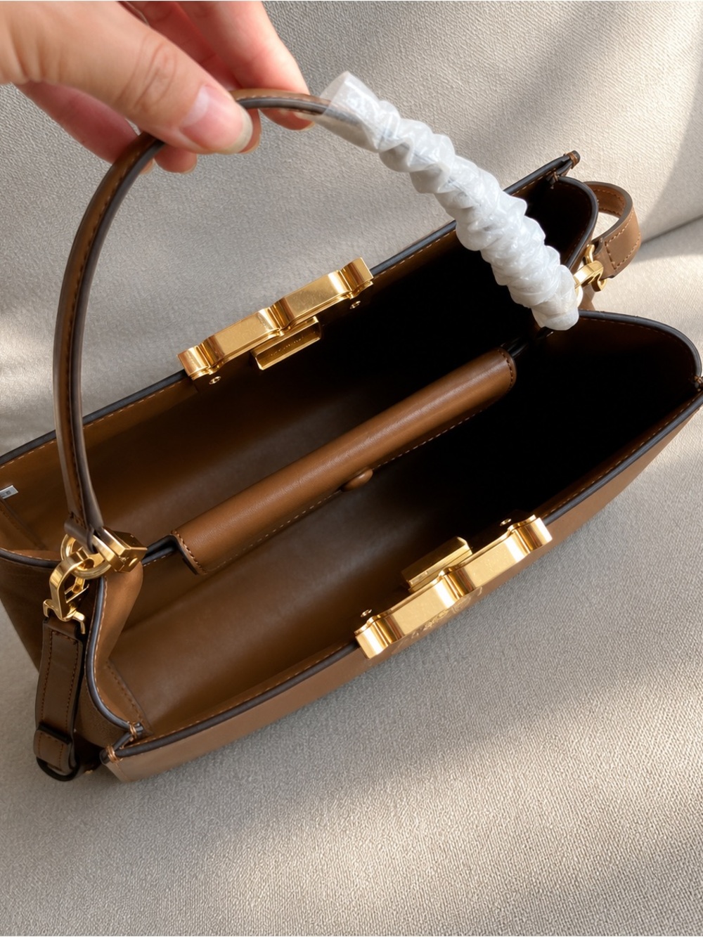 Tory Burch Tan Leather Top-Handle Satchel with Gold Logo - Picture 3 of 5